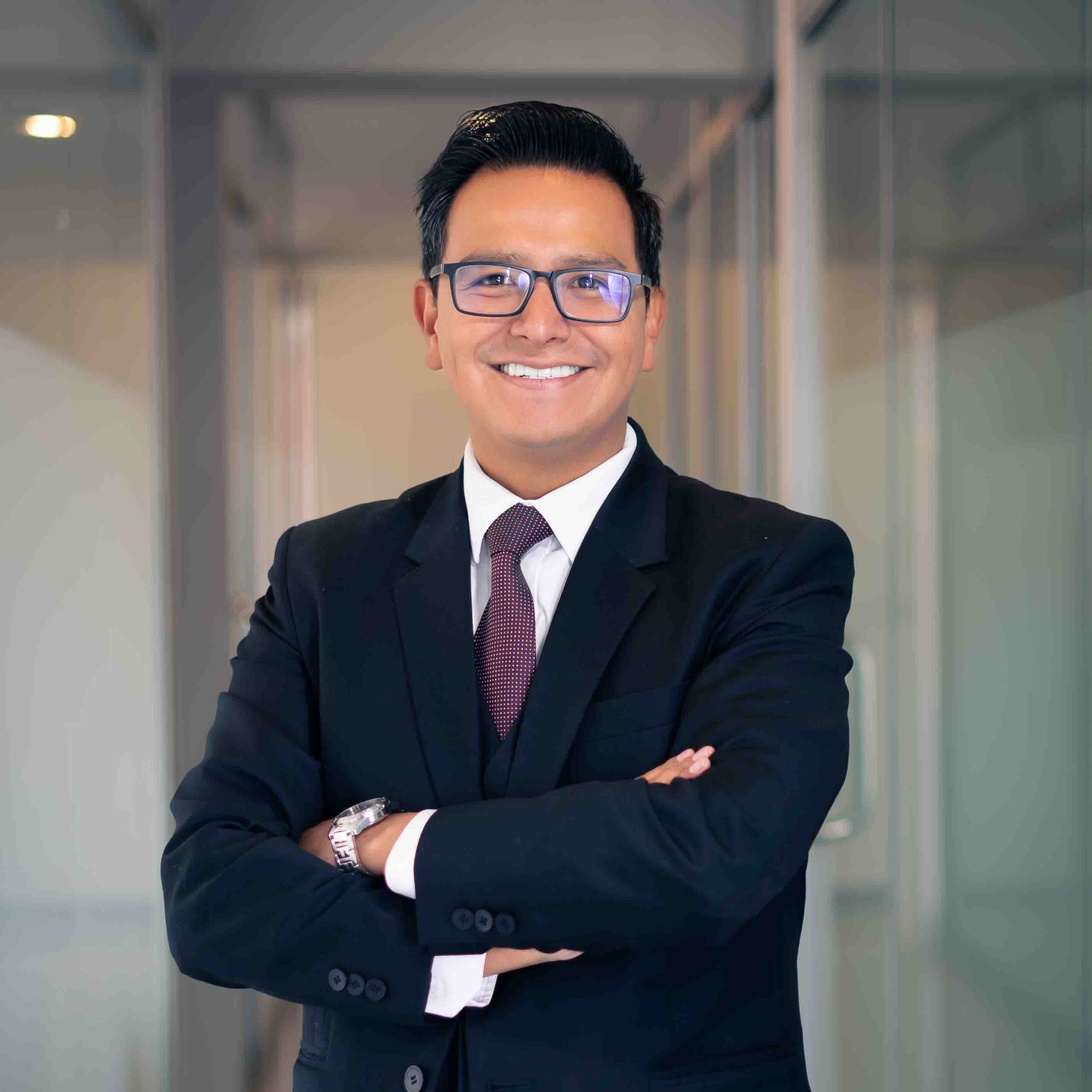 Darwin Urquizo Pereira, abogado principal de INTERLEGAL